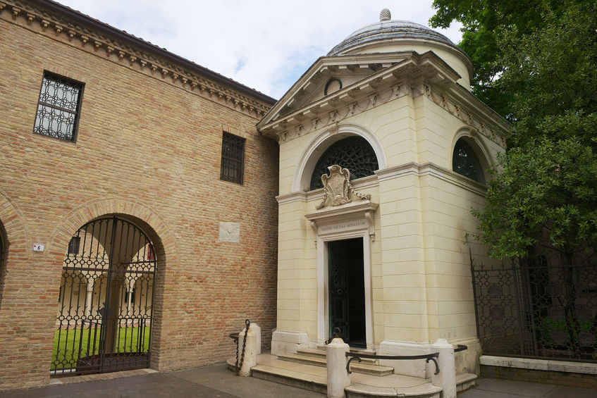 Tomba di Dante